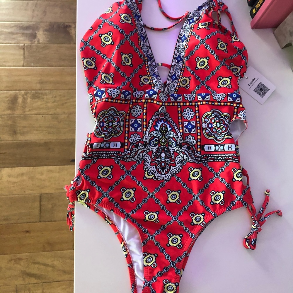 NEVER WORN BEFORE!! Cupshe one piece